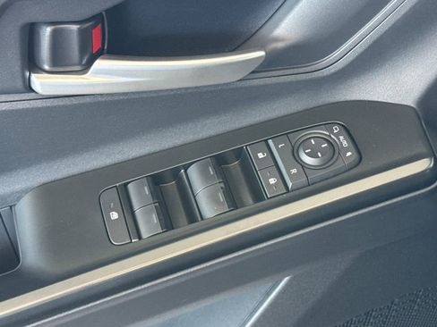 New 2026 Subaru Solterra image 12