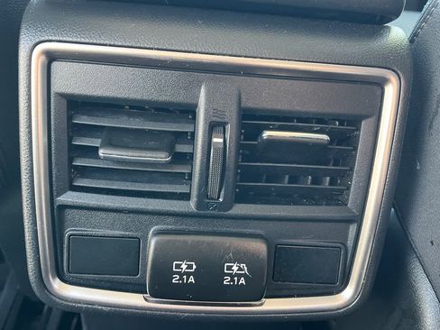 Used 2023 Subaru Forester Premium image 20