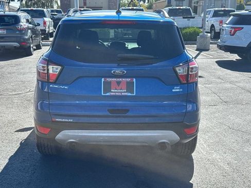Used 2018 Ford Escape SE AWD/4WD image 4