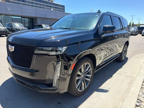 Used 2021 Cadillac Escalade Sport w/ Driver Assist Tech Package AWD/4WD image 9