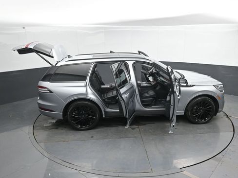 Used 2023 Lincoln Aviator Reserve w/ Equipment Group 201A image 55