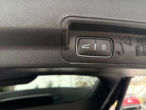 Used 2020 Ford Explorer ST w/ Premium Technology Package image 48