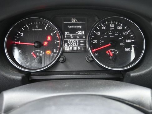 Used 2012 Nissan Rogue S image 10