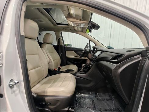 Used 2019 Buick Encore Essence w/ Experience Buick Package AWD/4WD image 23