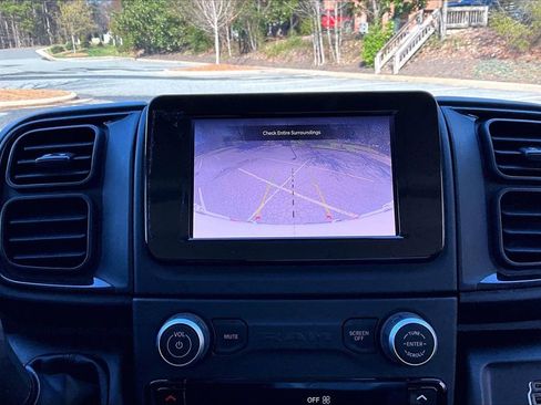 Used 2024 RAM ProMaster 2500 w/ Convenience Group image 13