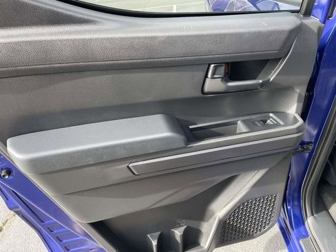 Used 2025 Toyota Tacoma SR5 image 22