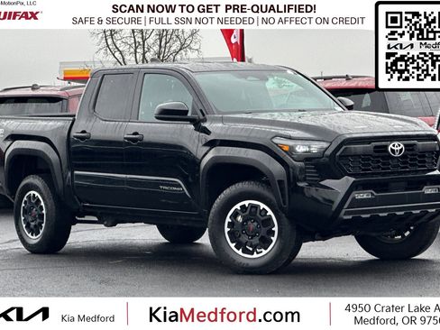 Used 2024 Toyota Tacoma TRD Off-Road image 1