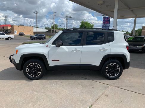 Used 2016 Jeep Renegade Trailhawk AWD/4WD image 5