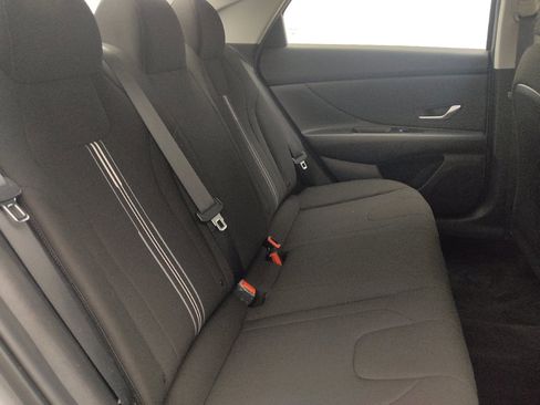 Used 2023 Hyundai Elantra SEL w/ Convenience Package FWD image 19