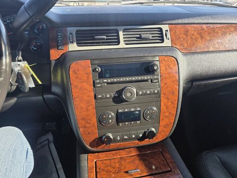 Used 2008 Chevrolet Avalanche LT image 14