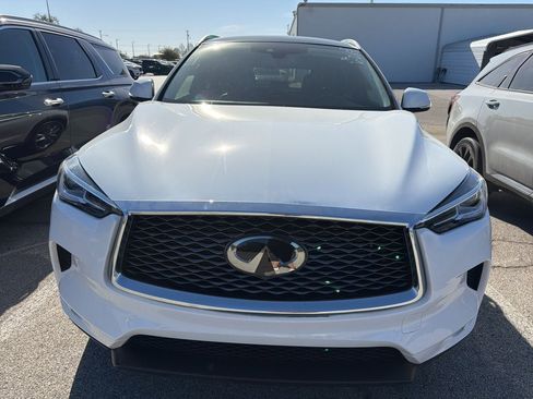 Used 2020 INFINITI QX50 Luxe image 2