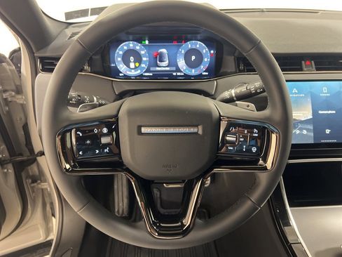 Used 2025 Land Rover Range Rover Evoque Dynamic SE image 14