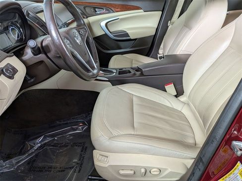 Used 2017 Buick Regal Premium w/ Driver Confidence Package #2 image 22