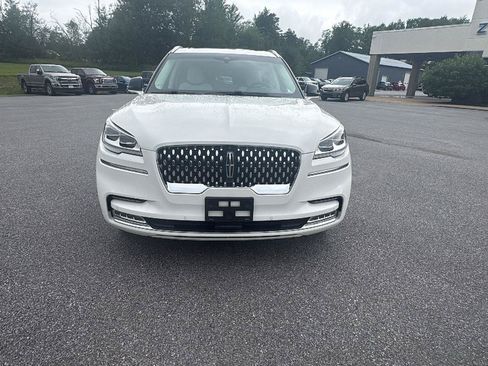 Used 2024 Lincoln Aviator Black Label AWD/4WD image 9