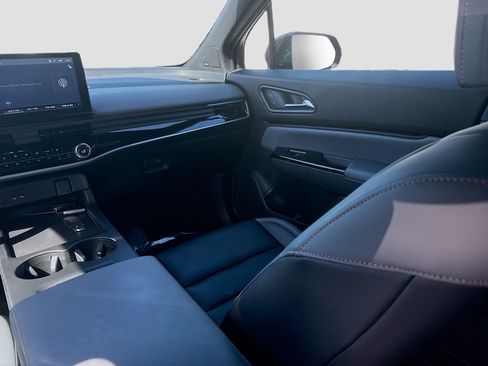 Used 2024 Honda Prologue Touring image 22