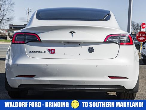 Used 2018 Tesla Model 3 image 6