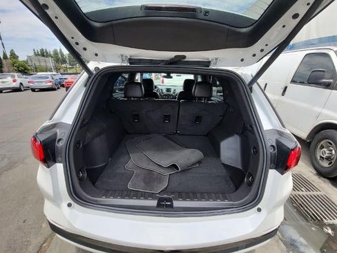 Used 2022 Chevrolet Equinox RS FWD image 27