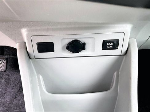 Used 2012 Toyota Prius V Three image 14