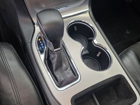 Used 2019 Jeep Grand Cherokee Altitude image 22