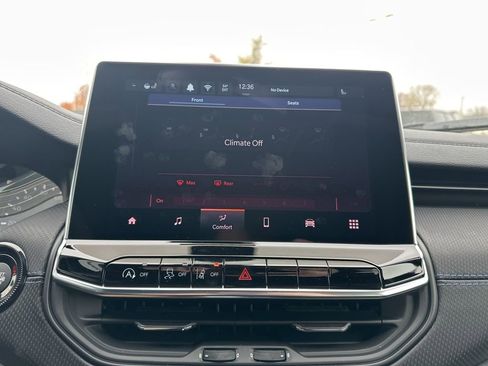 New 2026 Jeep Compass Latitude image 65