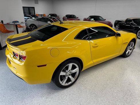 Used 2010 Chevrolet Camaro SS RWD image 13
