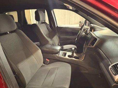 Used 2014 Jeep Grand Cherokee Laredo w/ Quick Order Package 23E AWD/4WD image 20