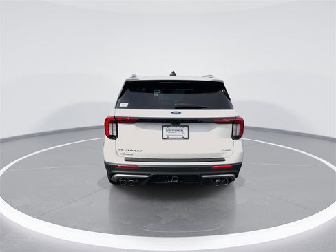 Used 2025 Ford Explorer Platinum w/ Ultimate Package image 7