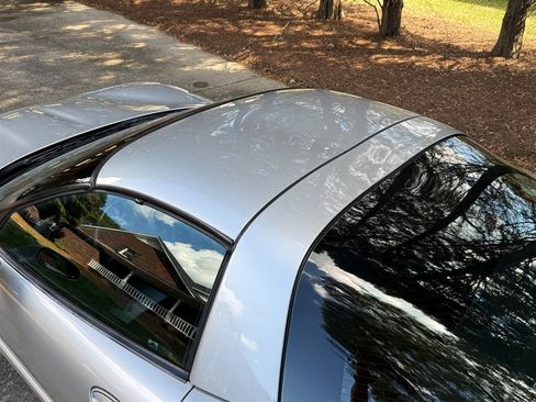 Used 2004 Chevrolet Corvette Coupe w/ Preferred Equipment Group image 6