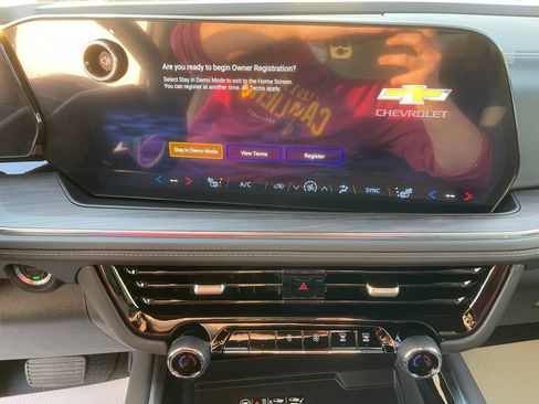 New 2026 Chevrolet Suburban LT w/ Comfort Package image 17