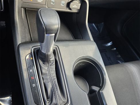 Used 2025 Honda Civic Sport image 19