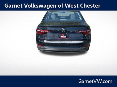 Used 2023 Volkswagen Jetta SE FWD image 4