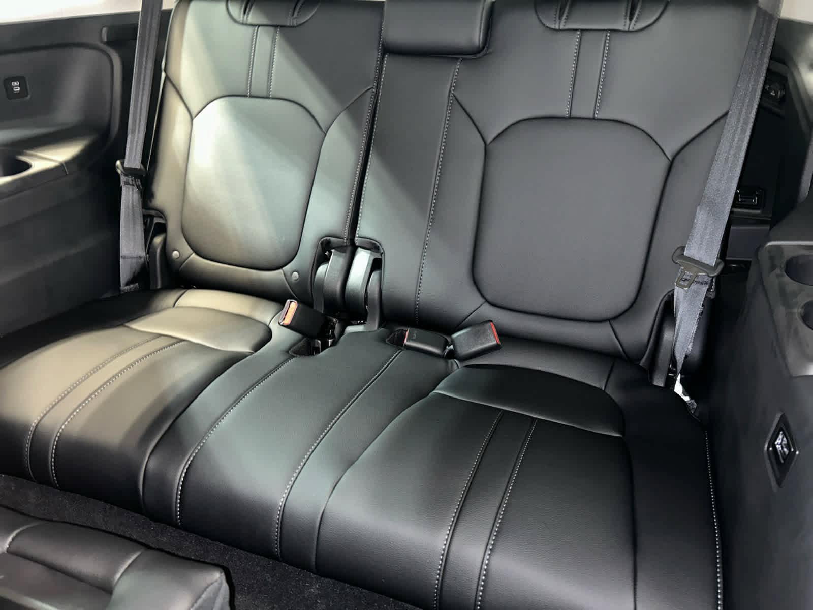 New 2026 Honda Pilot Touring image 6