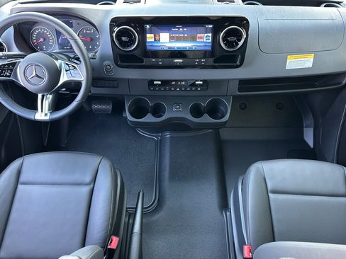 New 2026 Mercedes-Benz Sprinter 2500 image 13