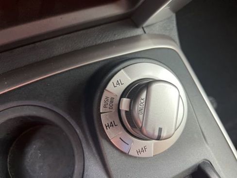 Used 2018 Toyota 4Runner Limited image 28