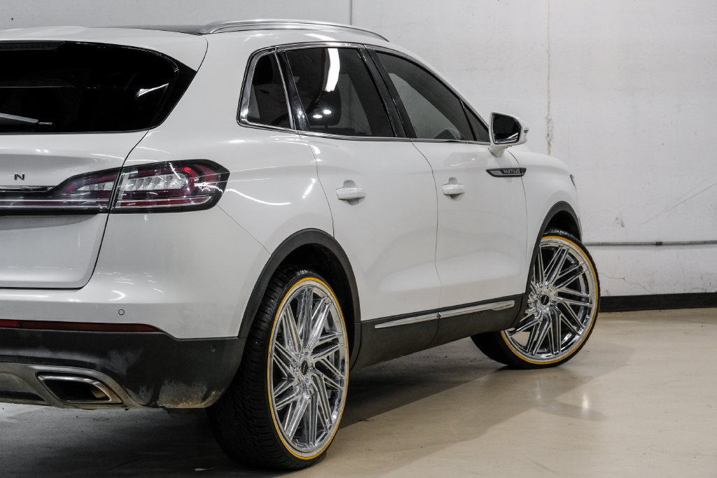 Used 2021 Lincoln Nautilus Reserve w/ Equipment Group 201A FWD image 13