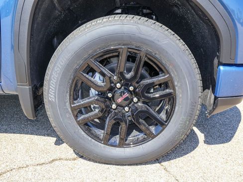 New 2026 GMC Sierra 1500 Elevation image 29