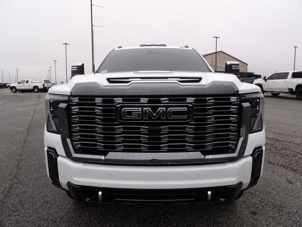 Used 2024 GMC Sierra 3500 Denali Ultimate AWD/4WD image 12