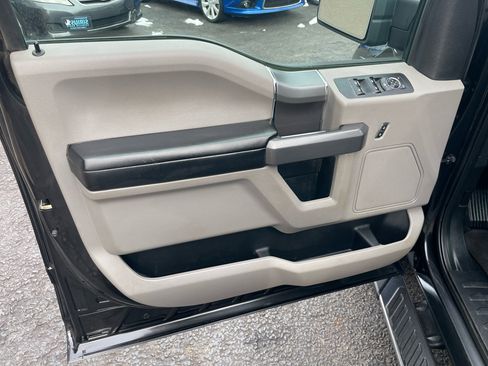 Used 2015 Ford F150 XLT w/ Equipment Group 302A Luxury image 24