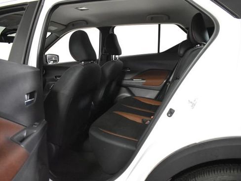 Used 2024 Nissan Kicks SR FWD image 27