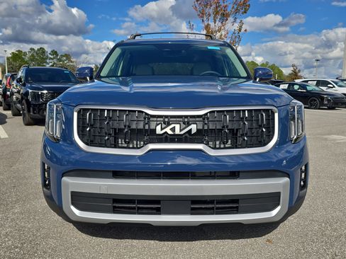 New 2025 Kia Telluride EX w/ EX Captain's Chair Package image 3
