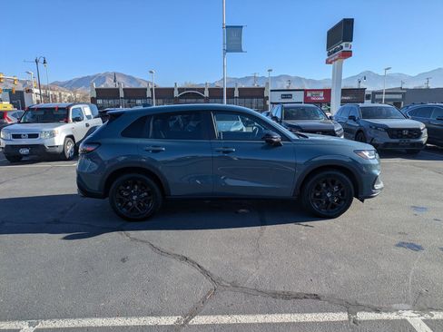 Certified 2023 Honda HR-V Sport image 2