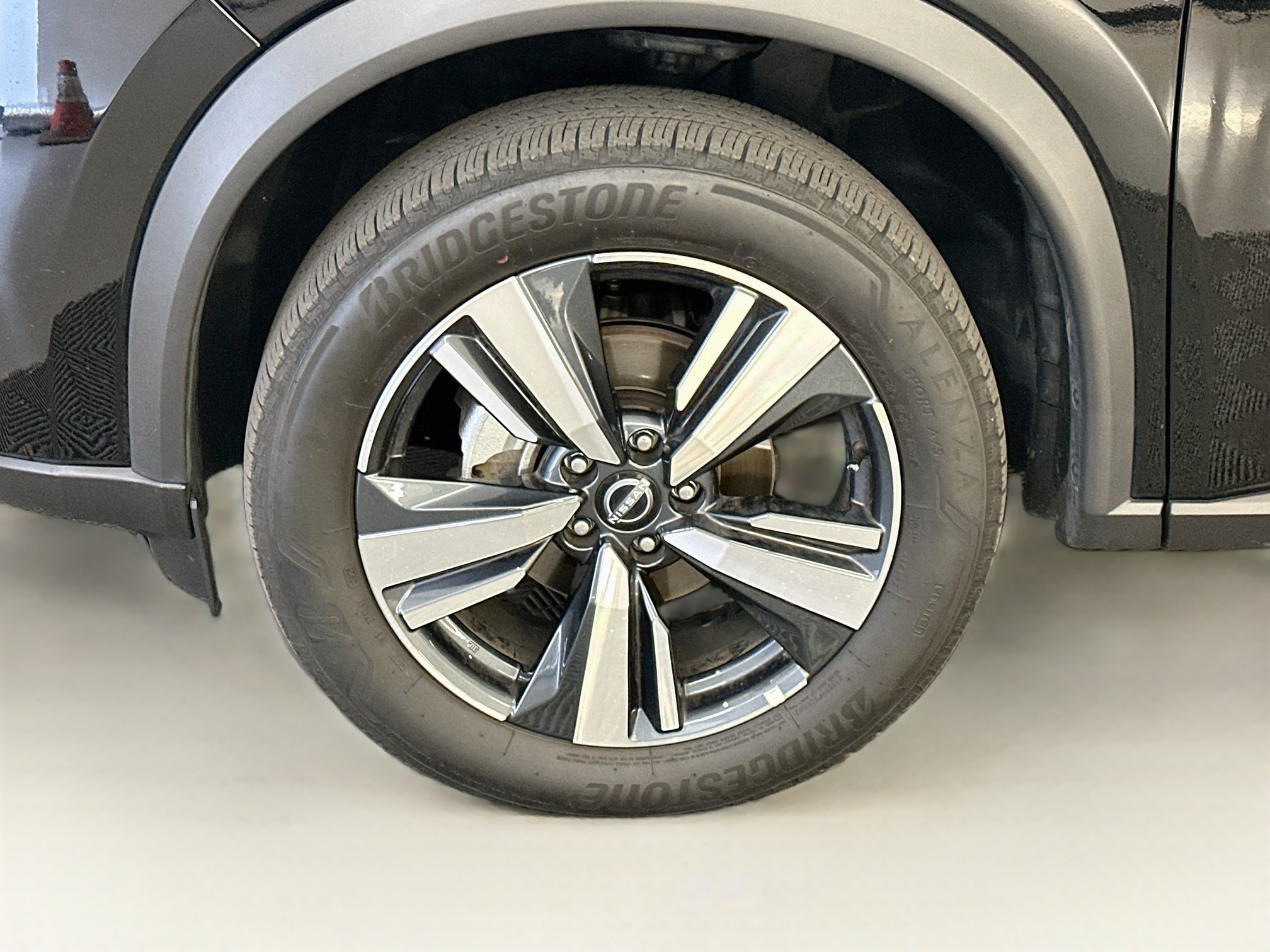 Used 2026 Nissan Rogue SL AWD/4WD image 35