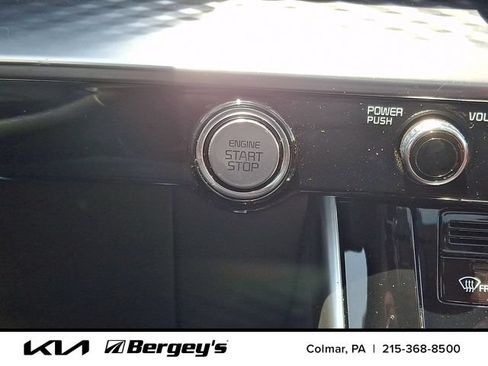 Certified 2024 Kia Carnival SX Prestige FWD image 28