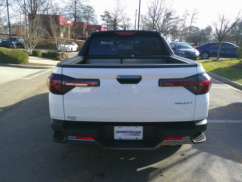 Used 2025 Hyundai Santa Cruz Limited image 11