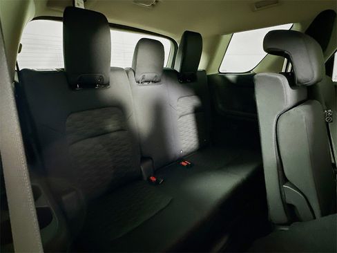 Used 2023 Nissan Pathfinder SV image 14