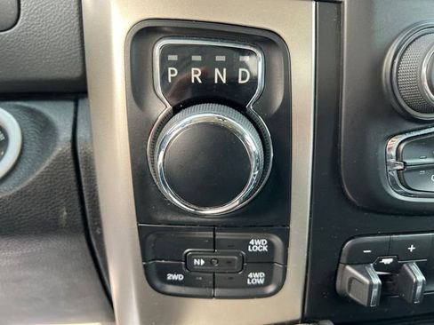 Used 2018 RAM 1500 SLT image 23