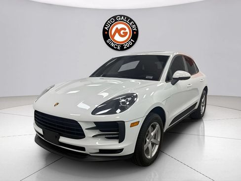 Used 2020 Porsche Macan AWD/4WD image 3