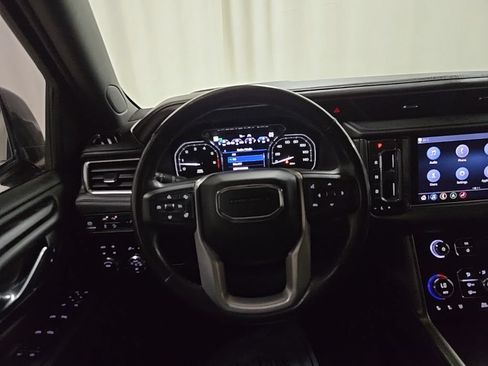 Used 2021 GMC Yukon XL Denali AWD/4WD image 4