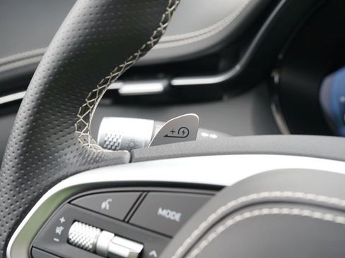 Used 2025 Genesis Electrified GV70 Advanced w/ Prestige Package image 26