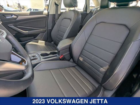Used 2023 Volkswagen Jetta SE w/ Panoramic Sunroof Package FWD image 20